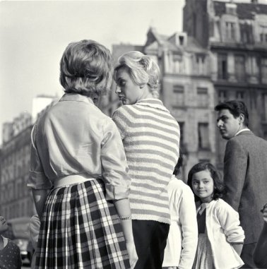 Maria Austria (1960) People waiting, street scene, Paris.
