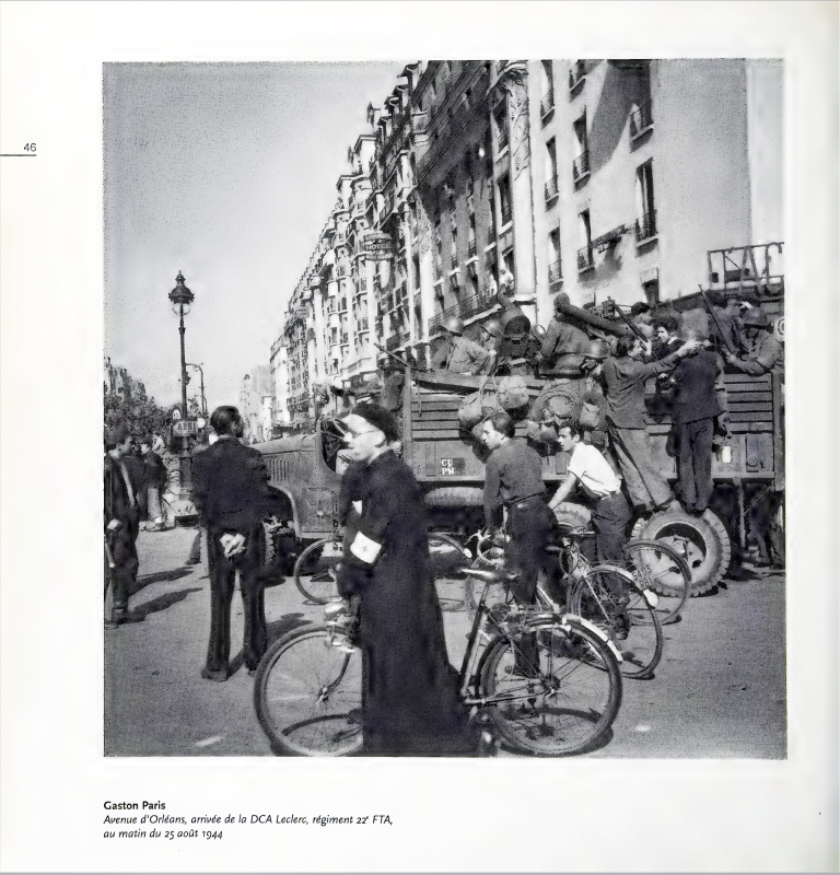 Gaston Paris Avenue d'Orléans, arrivée de la DCA Leclerc, régiment 22€ FTA, au matin du 25 août 1944
